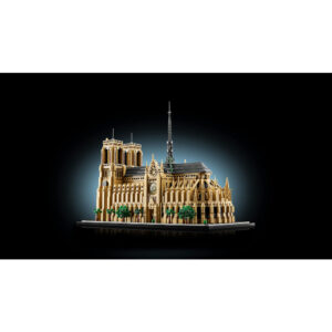 LEGO Architecture Notre-Dame de Paris Set 21061 - Image 3
