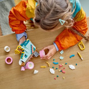 LEGO Creator Retro Roller Skate 3in1 Toy 31148 - Image 7