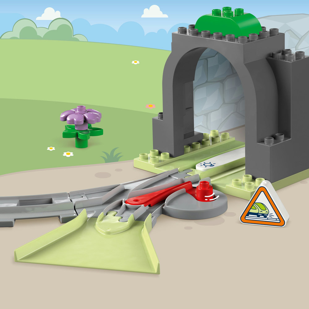 LEGO DUPLO Town Train Tunnel and Tracks Expansion Set 10425 - Image 10