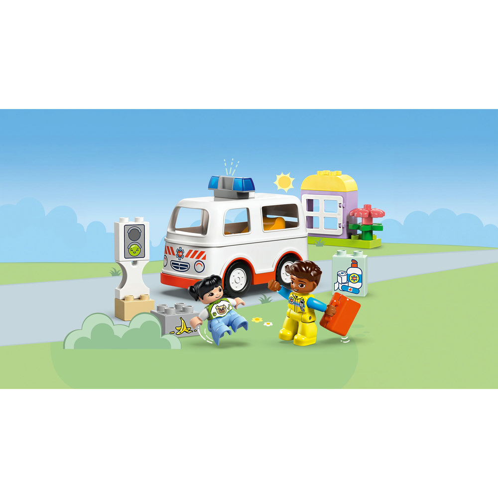 LEGO DUPLO Ambulance & Driver for Pretend Play 10447 - Image 3