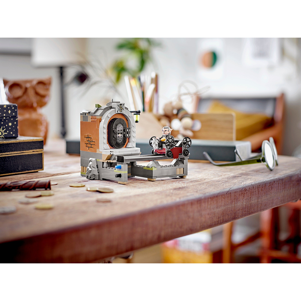 LEGO Harry Potter Gringotts Vault 40598 Building Kit (212 Pieces) - Image 3