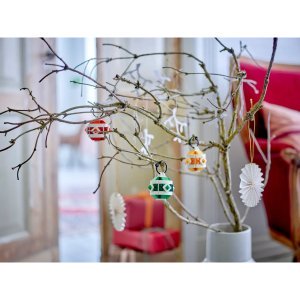 LEGO Seasonal Christmas Decor Set 40604 - Image 3