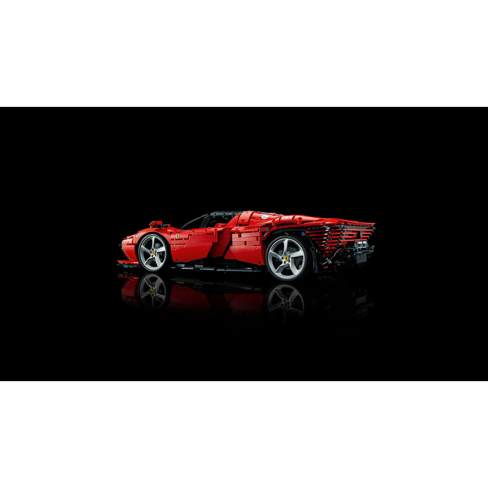 LEGO Technic Ferrari Daytona SP3 42143 Building Kit (3,778 Pieces) (DAMAGED BOX) - Image 4