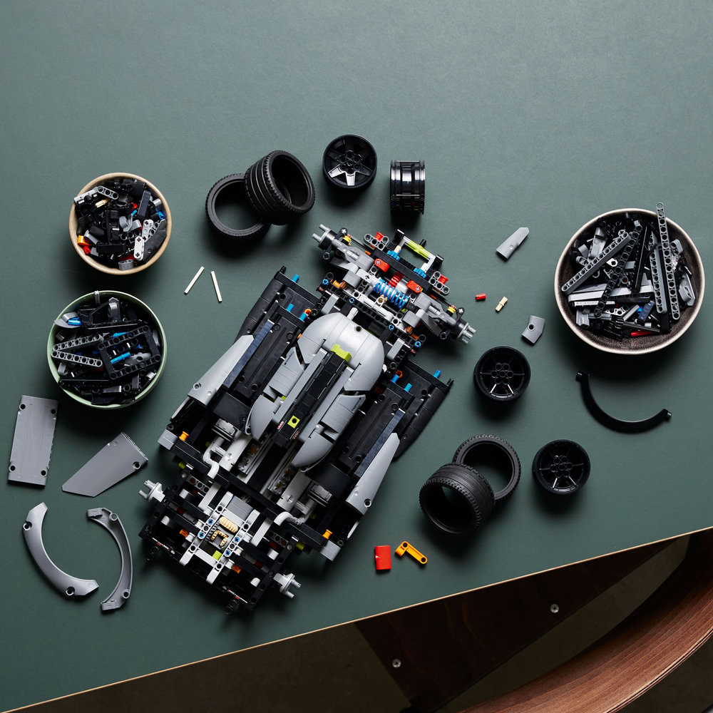 LEGO Technic PEUGEOT 9X8 24H Le Mans Hybrid Hypercar 42156 Building Kit (1,775 Pieces) - Image 6