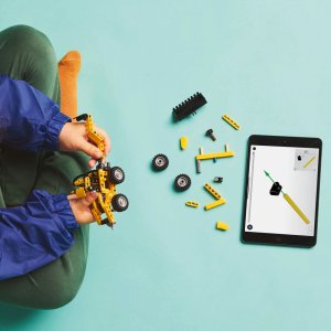 LEGO Technic Backhoe Loader Construction Toy Vehicle Set 42197 - Image 7