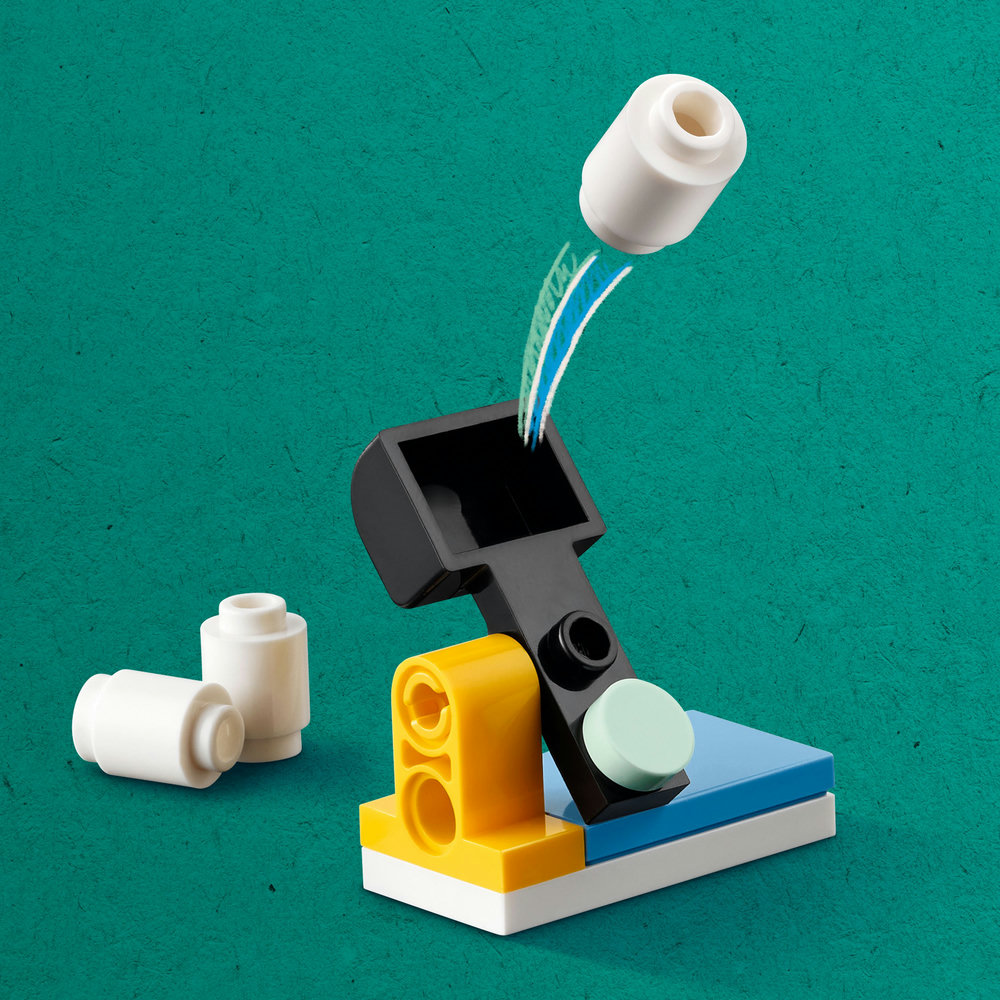 LEGO Friends Christmas Advent Calendar 2024 Building Toy 42637 - Image 5