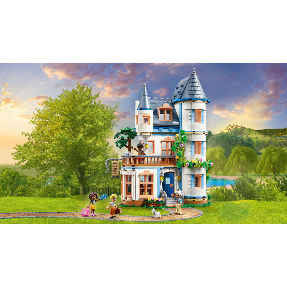 LEGO Friends Castle Bed and Breakfast Hotel Playset 42638 - Image 3