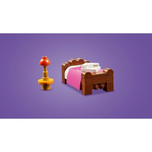 LEGO Friends Castle Bed and Breakfast Hotel Playset 42638 - Image 5