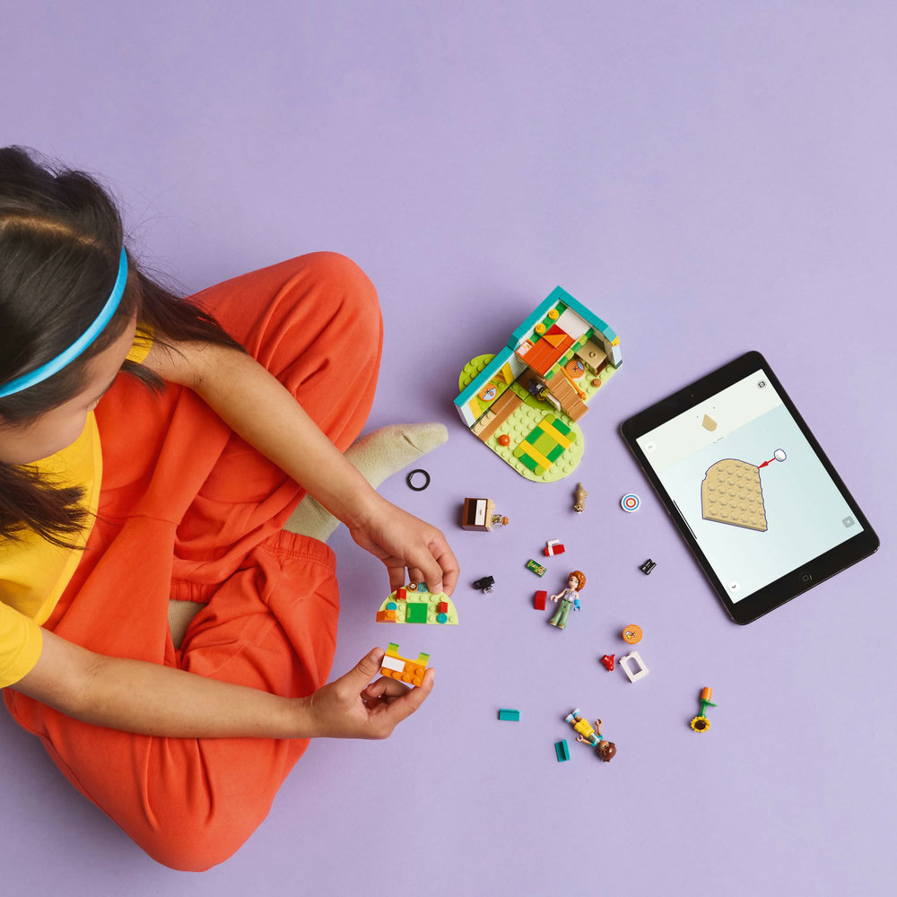 LEGO Friends Autumn’s Room Pretend-Play Toy Building Set 42646 - Image 7