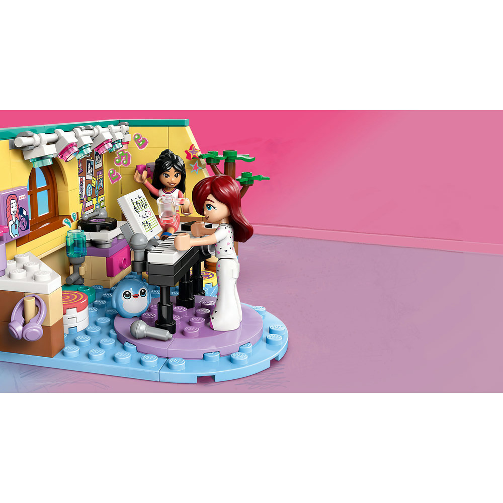 LEGO Friends Paisley’s Room Pretend Play Bedroom Playset 42647 - Image 5