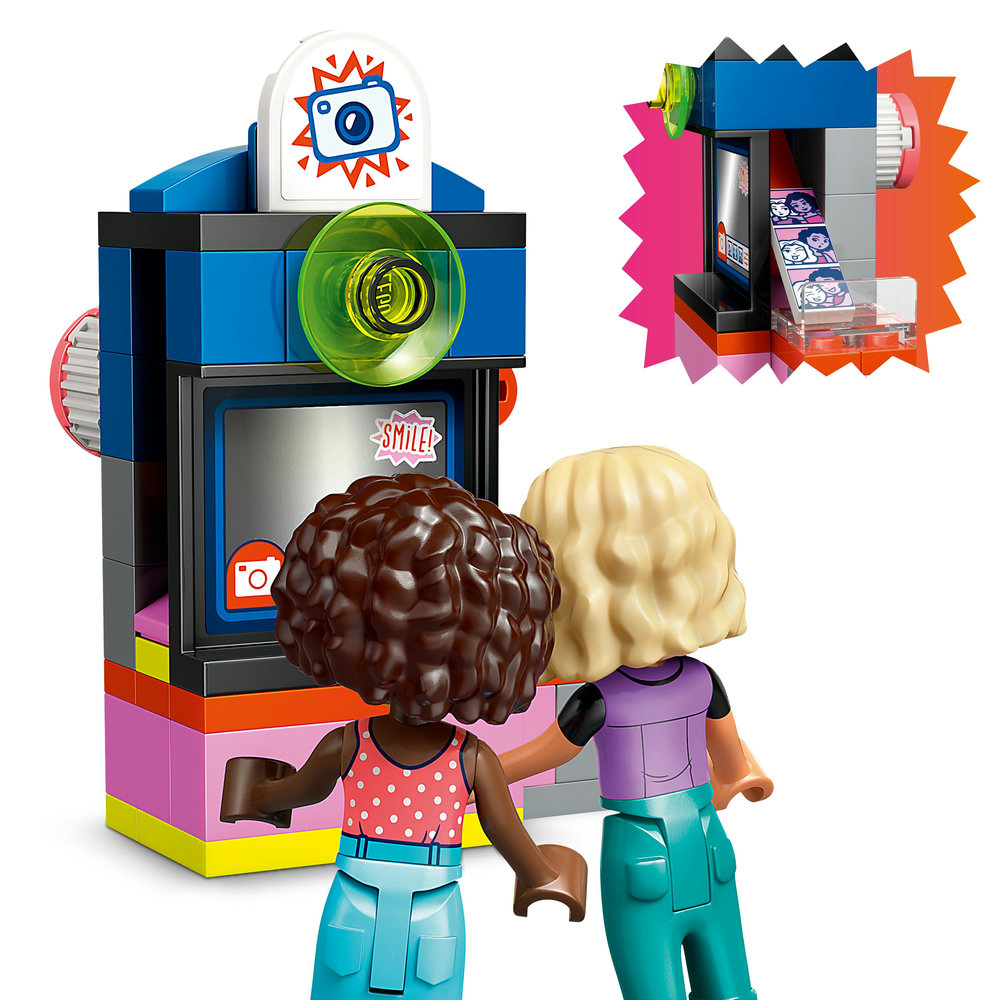 LEGO Friends Hair Salon and Accessories Shop Creative Pretend-Play Toy 42662 - Image 10