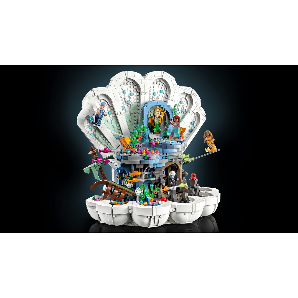 LEGO Disney The Little Mermaid Royal Clam Shell 43225 Building Set (1,808 Pieces) - Image 3