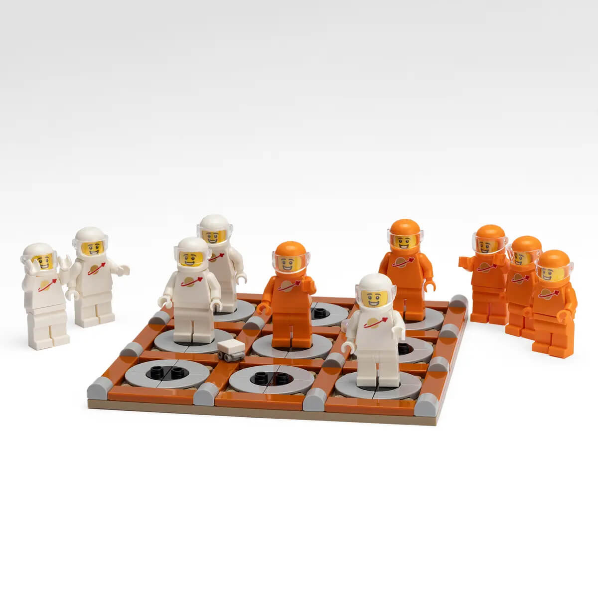 LEGO Space Tic Tac Toe Promotional Set 5008897 - Image 2
