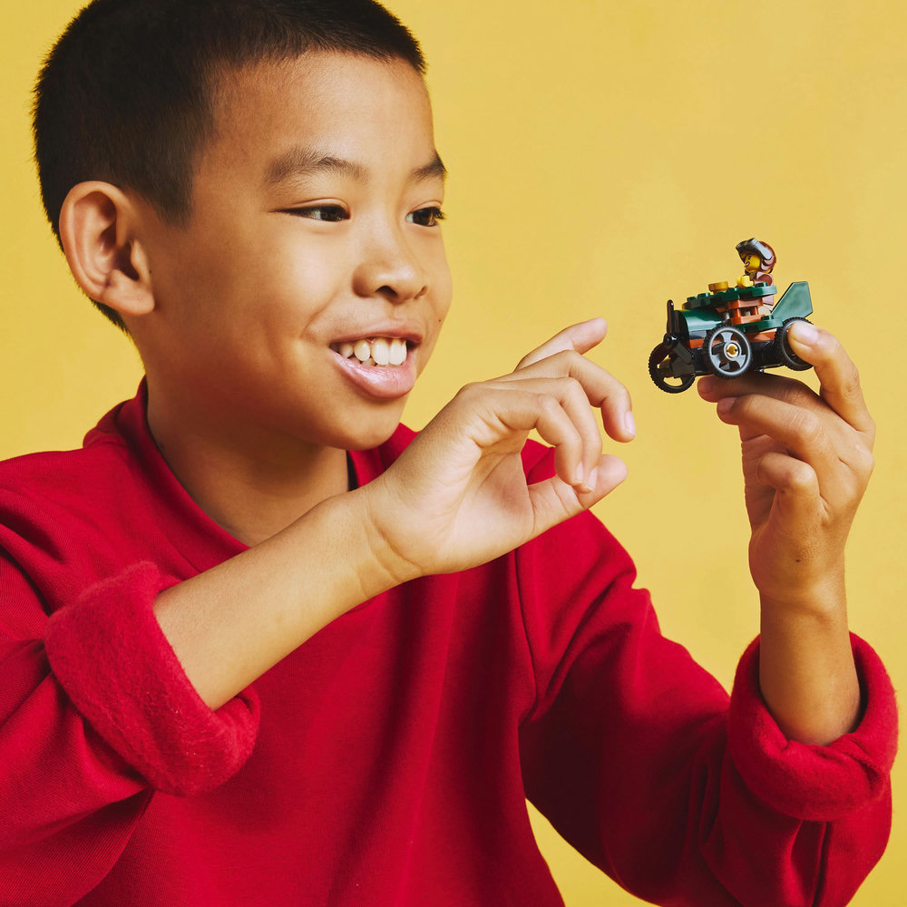 LEGO City Aeroplane vs. Hospital Bed Race Car Pack Soapbox Racing Toy 60459 - Image 10