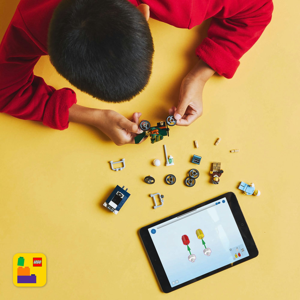 LEGO City Aeroplane vs. Hospital Bed Race Car Pack Soapbox Racing Toy 60459 - Image 12