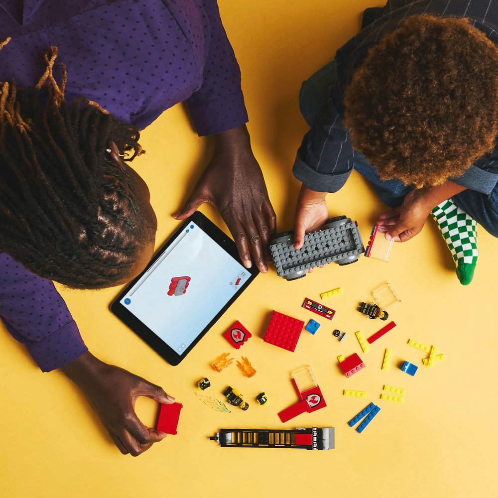 LEGO City Fire Engine with Ladder, Firefighter Toy Vehicle Gift for Kids 60463 - Image 7