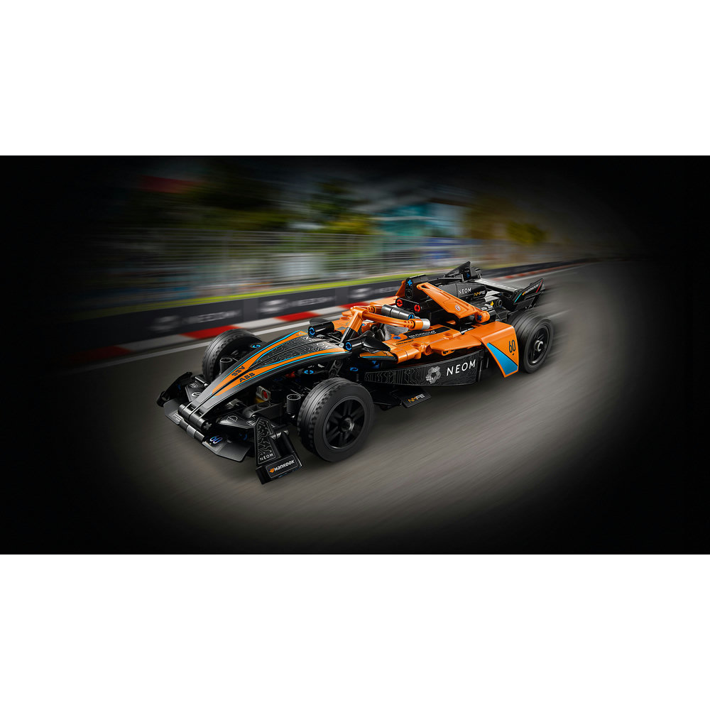 LEGO Technic NEOM McLaren Formula E Race Car 42169 - Image 3