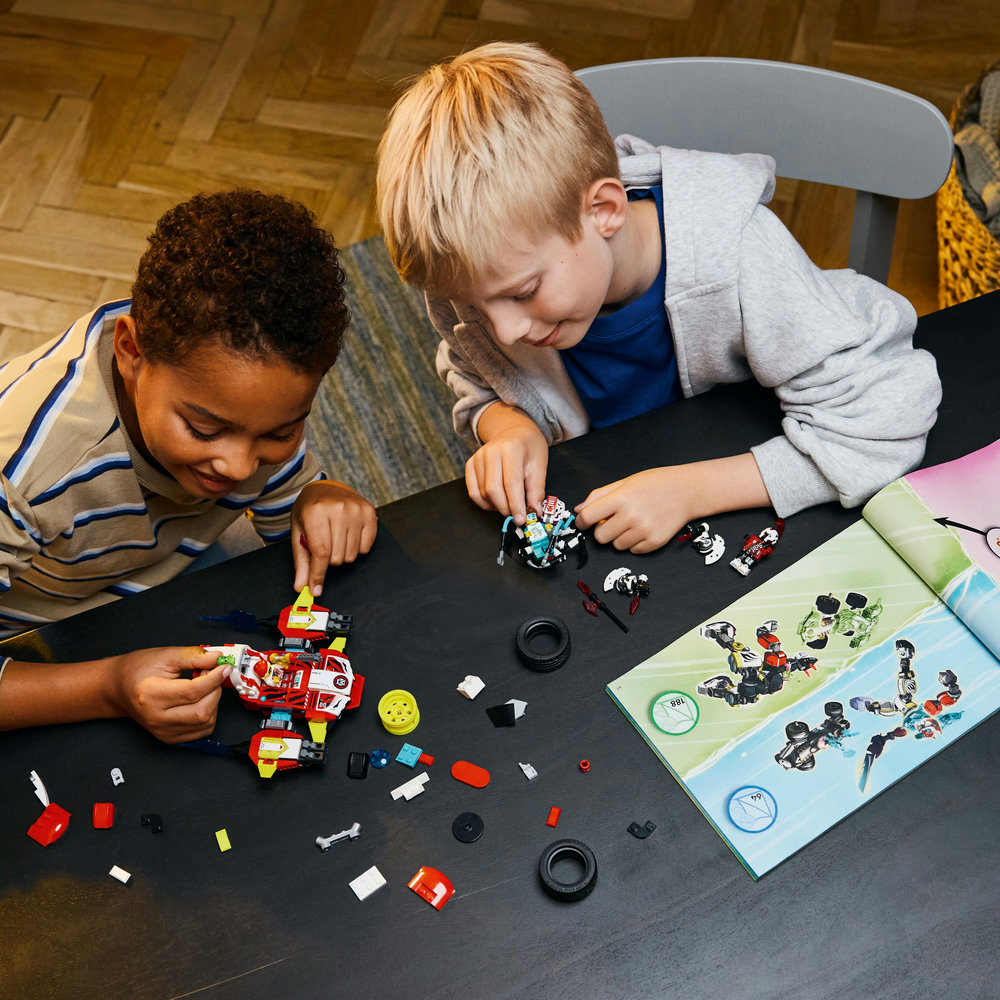 LEGO DREAMZzz Cooper’s Tiger Mech & Zero’s Hot Rod Car Toy 71497 - Image 7