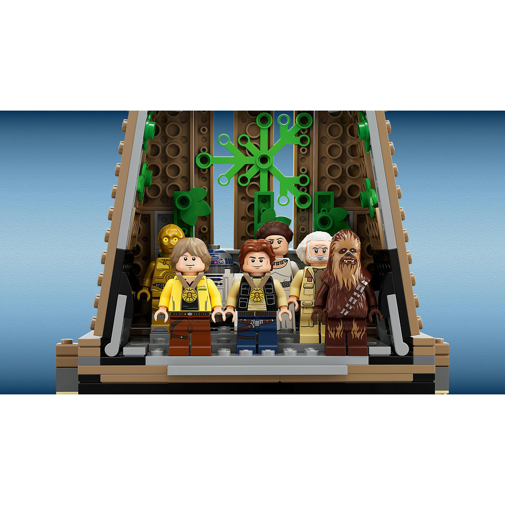 LEGO Star Wars Yavin 4 Rebel Base 75365 Building Toy Set (1,067 Pieces) - Image 4