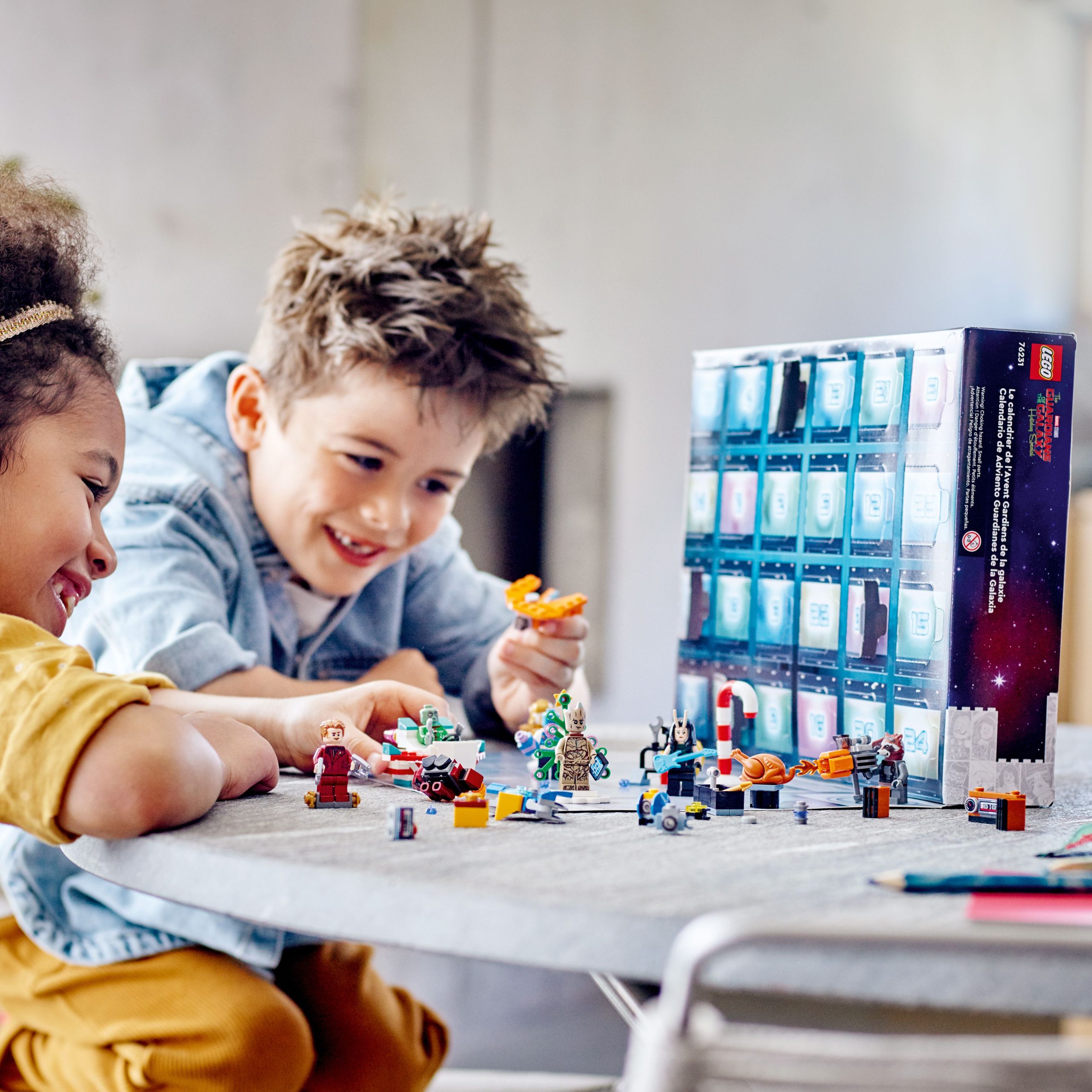 LEGO Marvel Super Heroes Guardians of the Galaxy Advent Calendar 2022 Set 76231 - Image 5