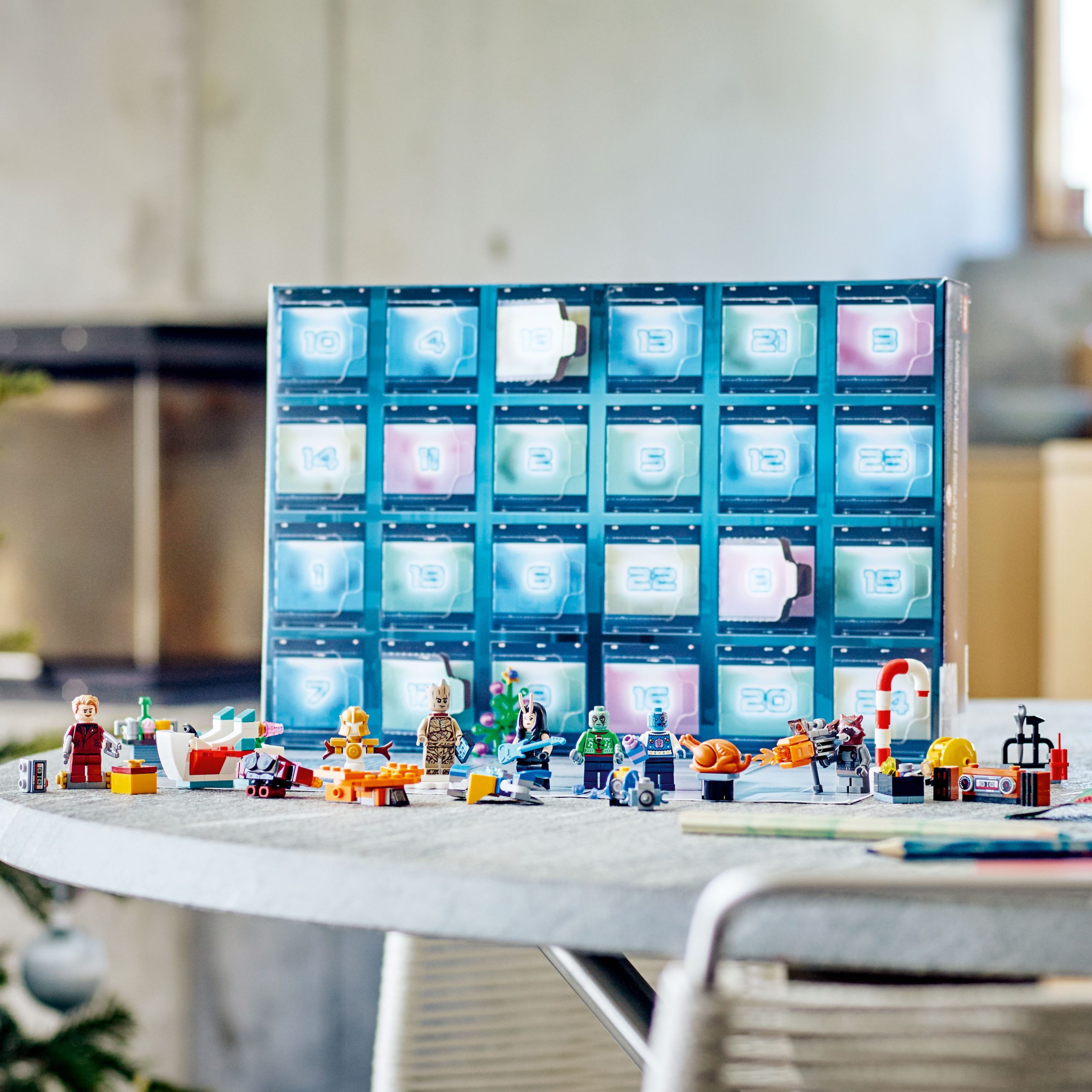 LEGO Marvel Super Heroes Guardians of the Galaxy Advent Calendar 2022 Set 76231 - Image 6