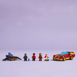 LEGO Marvel Iron Man Car & Black Panther vs. Red Hulk Buildable Playset 76310 - Image 12