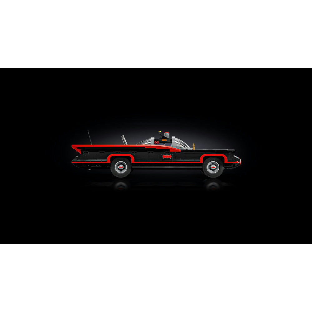 LEGO DC Batman: The Classic TV Series Batmobile 76328 - Image 4