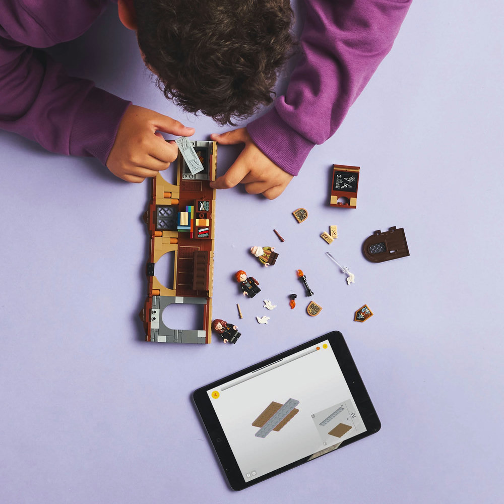 LEGO Harry Potter Hogwarts Castle: Charms Class, Wizard Toy for Kids 76442 - Image 7