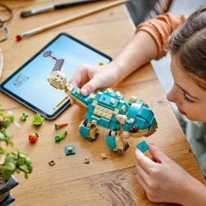 LEGO Jurassic World Baby Bumpy: Ankylosaurus 76962 - Image 7