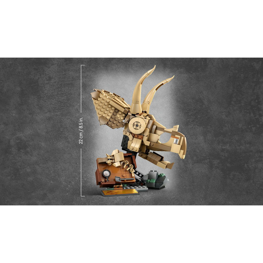 LEGO Jurassic World Dinosaur Fossils: Triceratops Skull Model Set 76969 - Image 4