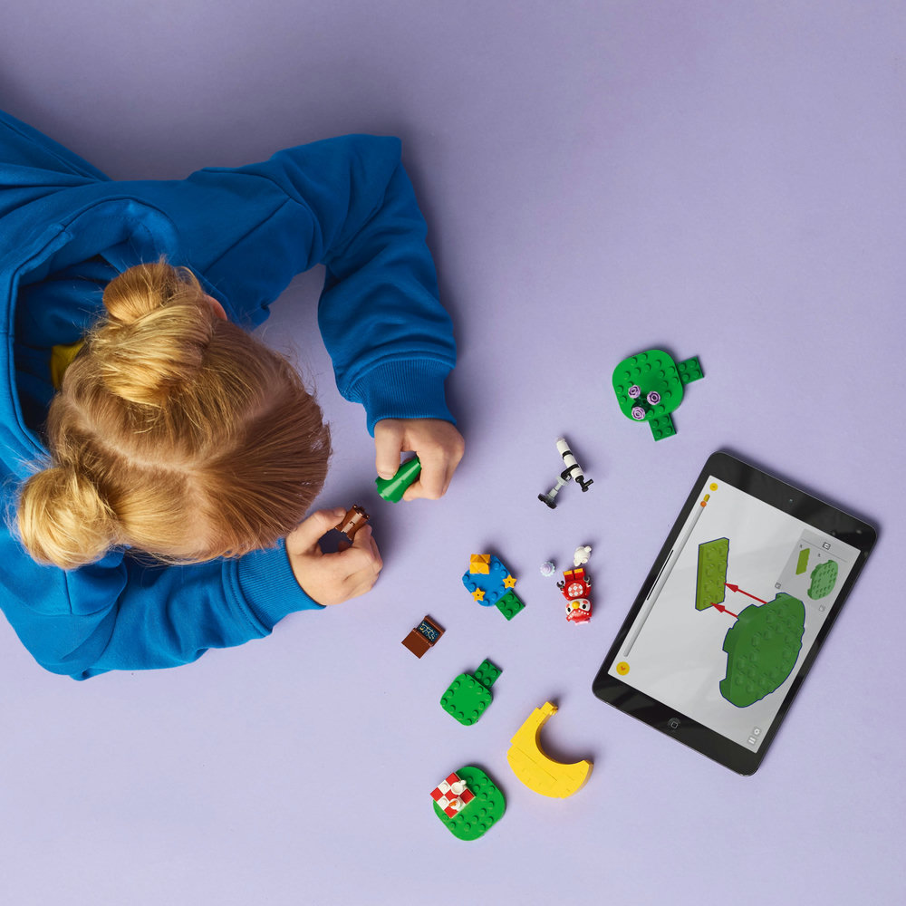 LEGO Animal Crossing Stargazing with Celeste Building Kit 77053 - Image 7