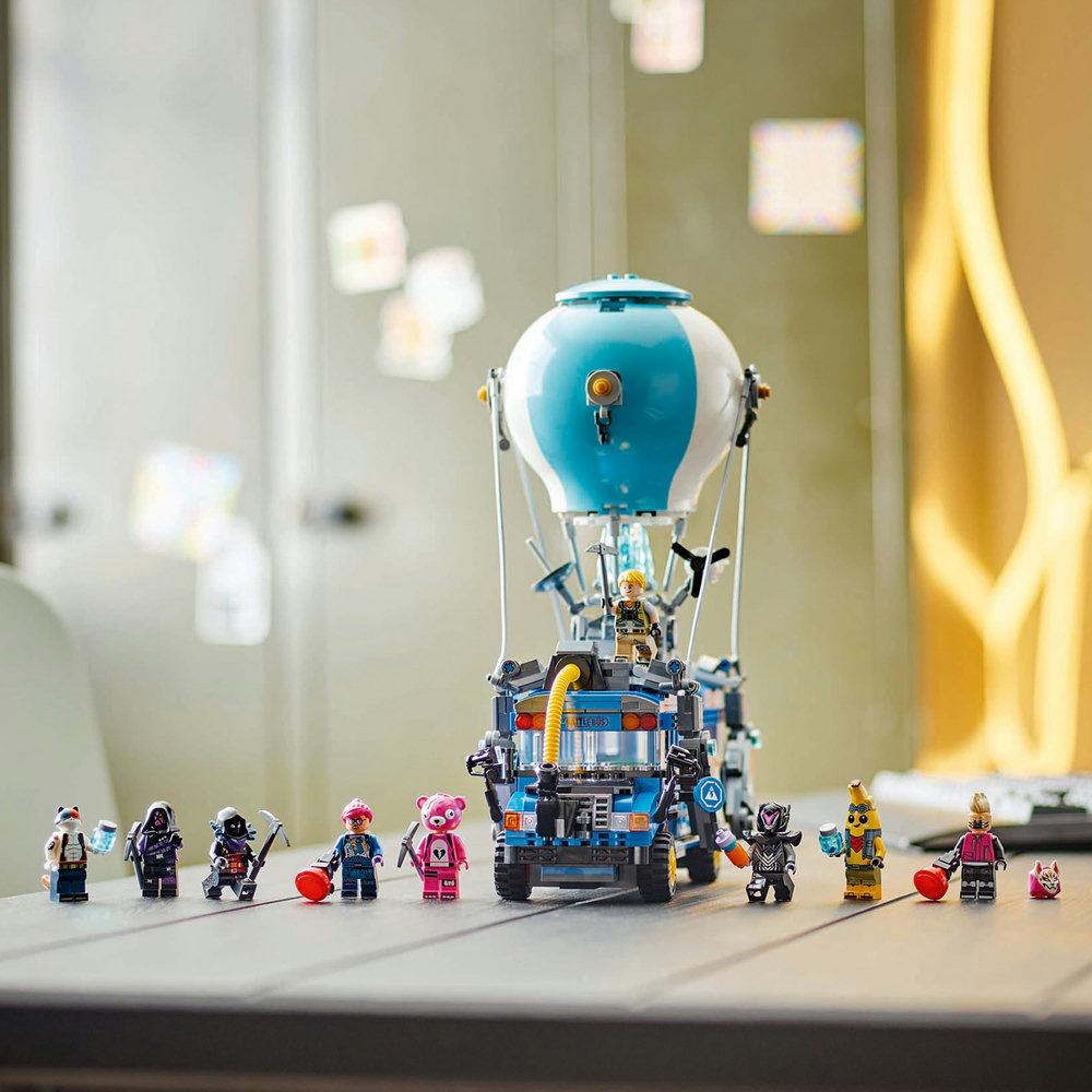 LEGO Fortnite Battle Bus Video Game Toy Set 77073 - Image 10