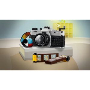 LEGO Creator Retro Camera 3in1 Toy 31147 - Image 3