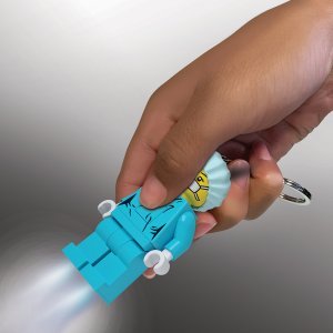 LEGO Surgeon Minifigure Iconic Key Light (Keyring / Keychain) - Image 5