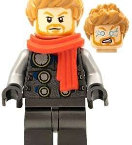 LEGO Marvel Super Heroes Thor with Red Scarf Minifigure from 76196 - Image 1