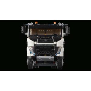 LEGO Technic Volvo FMX Truck & EC230 Electric Excavator 42175 - Image 4
