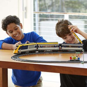 LEGO City Passenger Train Set 60197 - Image 4
