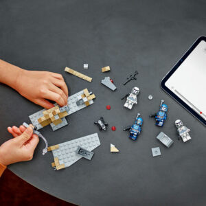 LEGO Star Wars Ambush on Mandalore Battle Pack Set 75373 - Image 6