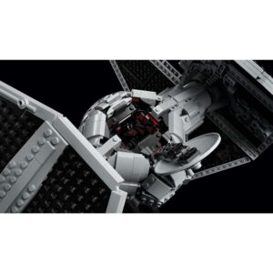 LEGO Star Wars TIE Interceptor Building Set 75382 - Image 5