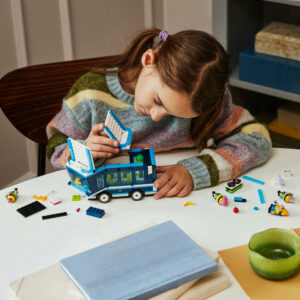 LEGO Despicable Me 4 Minions’ Music Party Bus 75581 - Image 7