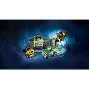 LEGO DC Batman The Batcave with Batman, Batgirl & The Joker 76272 - Image 3