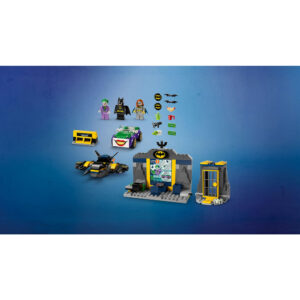 LEGO DC Batman The Batcave with Batman, Batgirl & The Joker 76272 - Image 6
