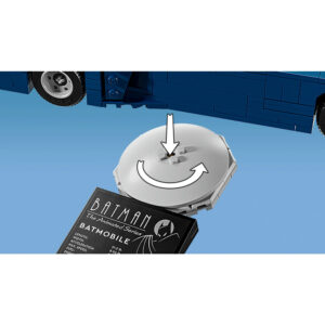 LEGO DC Batman: Batman with the Batmobile vs. Harley Quinn & Mr. Freeze 76274 - Image 4