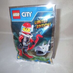 LEGO Diver with Shark LEGO City Figure?Foil Pack Set?951703 - Image 4