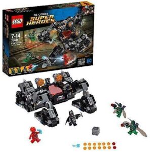 DC Comics LEGO Super Heroes 76086 Justice League Knightcrawler Tunnel Attack Toy - Image 1