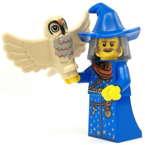 LEGO City Blue Wizard with Owl 2022 BAM Minifigure - Image 1