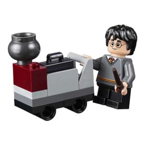 LEGO Harry Potter Harry's Journey to Hogwarts Polybag 30407 - Image 4