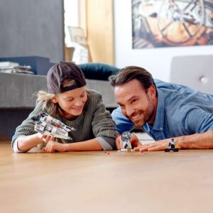 LEGO Star Wars Snowspeeder 20th Anniversary Edition Set 75259 - Image 7