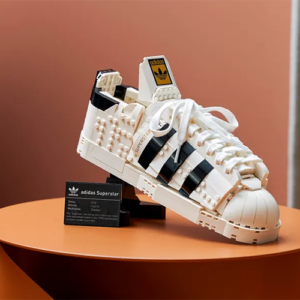 Adidas Originals Superstar Trainer LEGO Set 10282 - Image 7