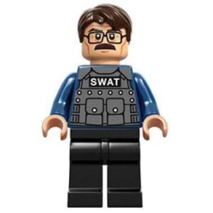 LEGO Superheroes COMMISSIONER GORDON Minifigure from 76001 - Image 1